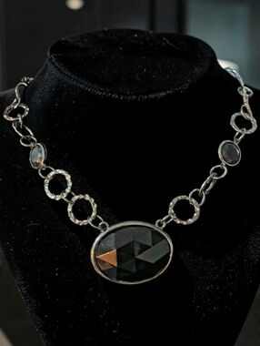 Gold & Black Statement Necklace Geometric Resin Pendant Linked Hoop Chain
